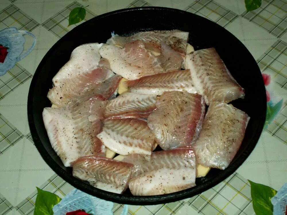 Как приготовить филе морского языка. Морской язык. морской язык в духовке. морской язык рыба филе. филе морского языка в духовке.