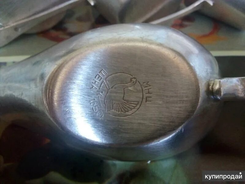 Клеймо мнц. Кольчугинский мельхиор клеймо глухарь. клеймо кольчугинского завода глухарь. клеймо глухарь мнц. кольчугинский мельхиор посуда.