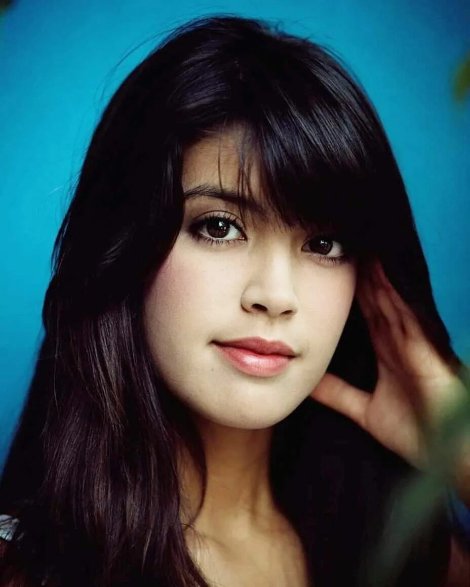 Phoebe cates. Фиби кейтс. фиби кейтс phoebe cates. фиби кейтс 2019. фиби кейтс фото.