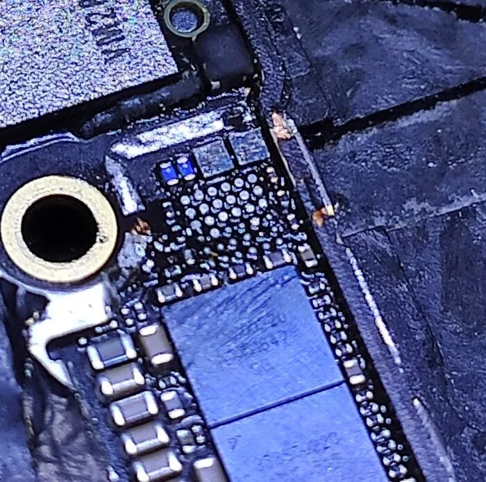 Тристар айфон 7. Iphone 7 не заряжается. Iphone 7 не заряжается. Iphone 5 не заряжается. Iphone 11 тристар.