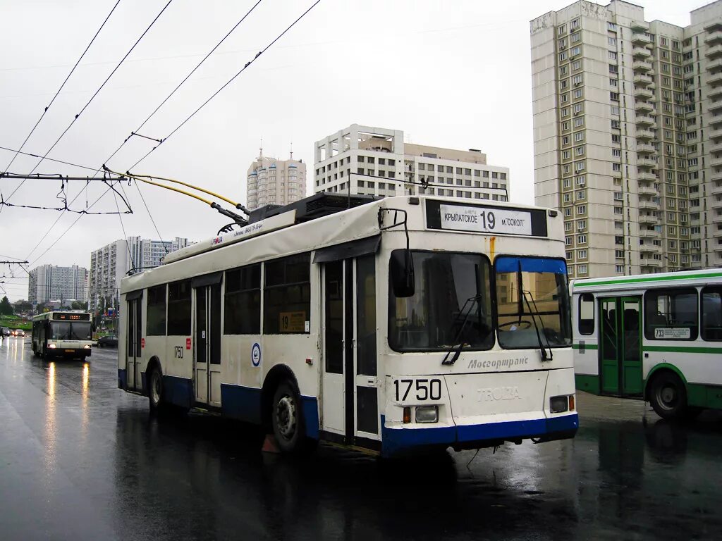 Троллейбус 19 маршрут. Тролза 5275.05. троллейбус 19 москва. 19 троллейбус самара. 19 маршрут троллейбус.