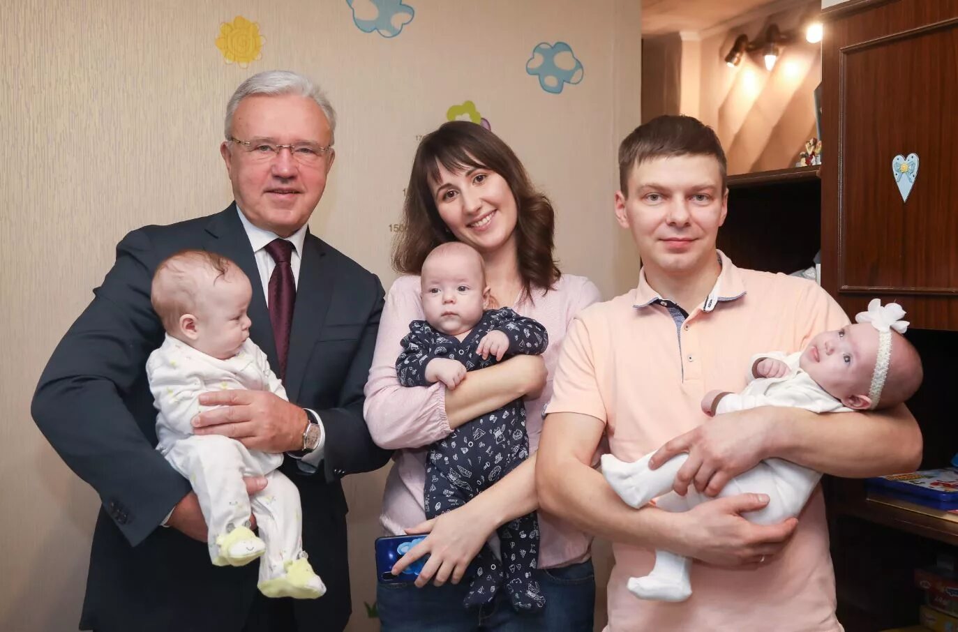 Семья стариковых. Красноярский край зайниловы многодетная семья. семья александра усса фото. дети александра усса красноярск. многодетная семья.