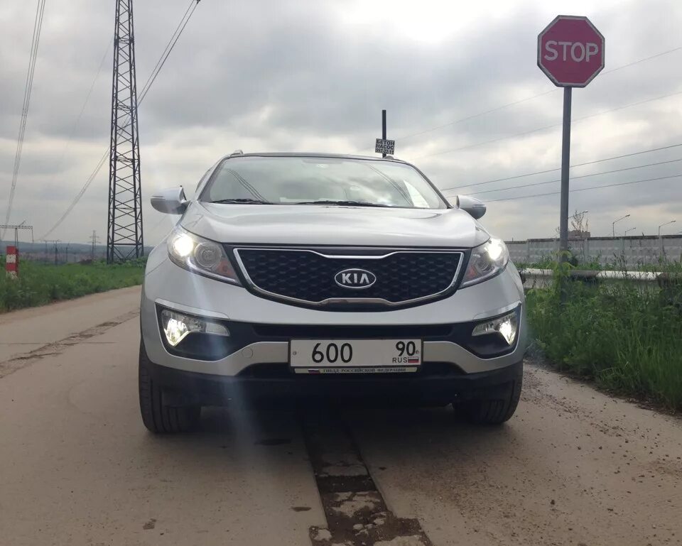 Дхо спортейдж. Туманки Киа Спортейдж 3. Sportage 3 туманки 3000k. Киа Спортейдж туманка 2011 года. Спортейдж 2012 туманки.