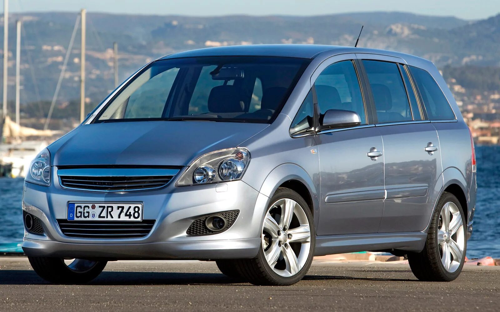 Опель зафира 2008. Opel zafira b 2008-2014. Opel zafira 2008-2011. Opel zafira 2008. Опель зафира фэмили 2009.