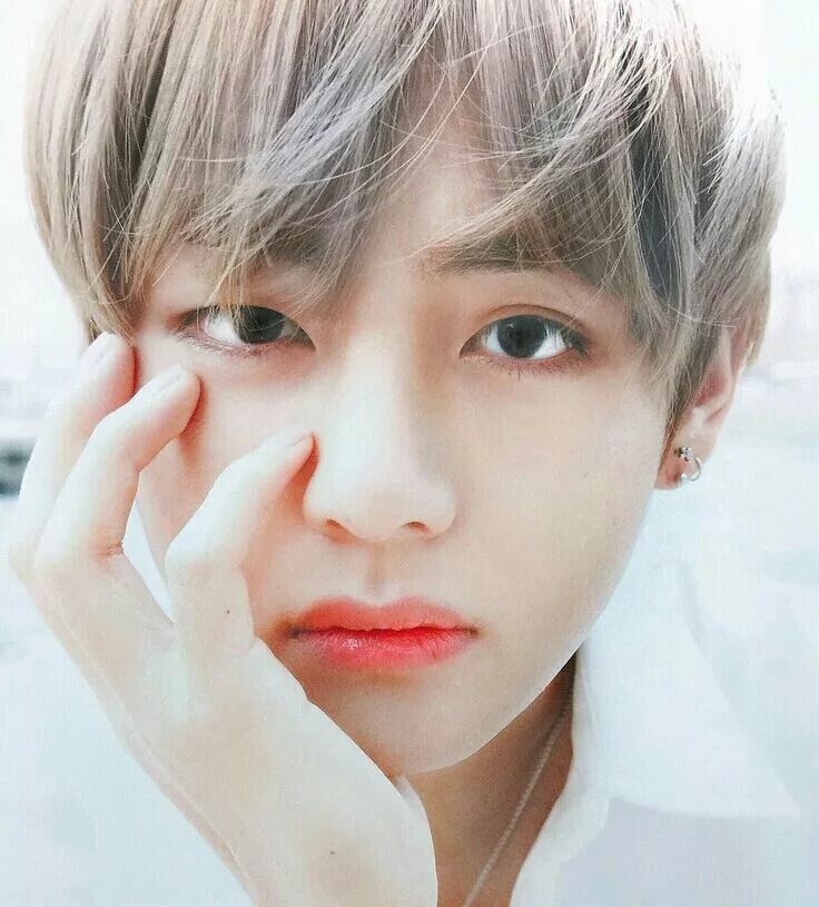 Техен из bts последние новости 2024. Тэхен БТС. BTS Kim Taehyung.