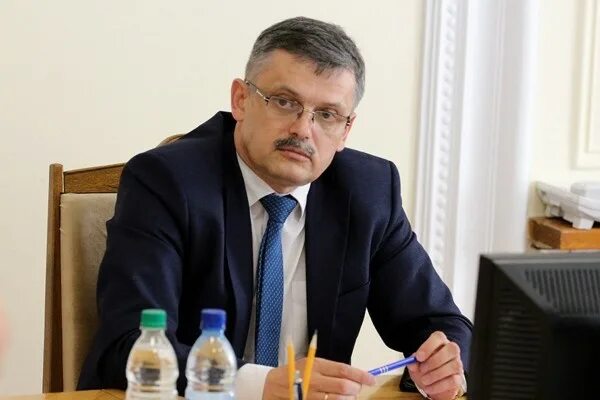 Сергей сергеев беларусь фото Министр спорта Белоруссии рассказал об условии для приостановки футбольного чемп