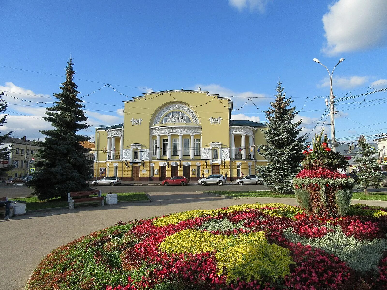 Площадь волкова ярославль фото Площадь Волкова в Ярославле, возможно, застроят: Яндекс.Новости