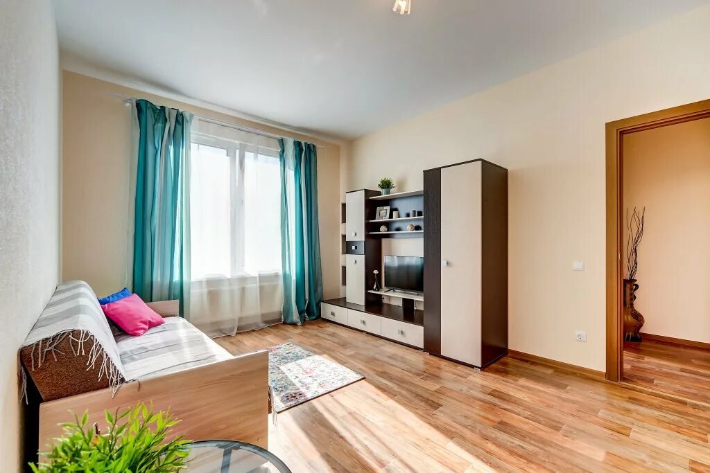 Апартаменты на московском шоссе спб. Квартира южное шоссе. Квартира южное шоссе. Квартира южное шоссе. Квартира южное шоссе.