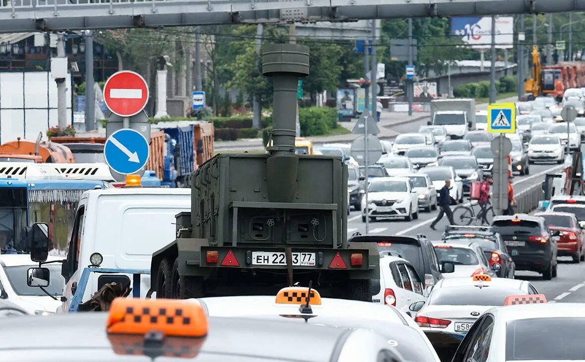 Выезды из москвы перекрыты. МКАД перекрыли. Перекрытые дороги в Москве. Перекрытие м4.