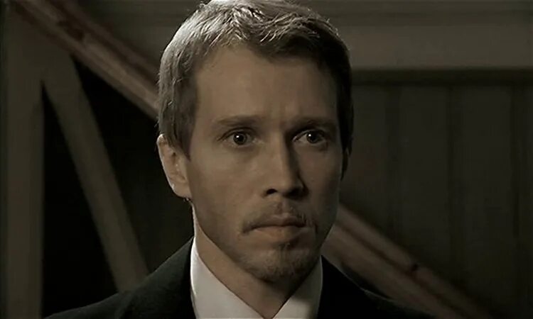 Рогожин достоевский. &quot;идиот&quot; с евгением мироновым (2003). идиот достоевский фильм 2003. князь мышкин миронов. князь мышкин сериал евгений миронов.
