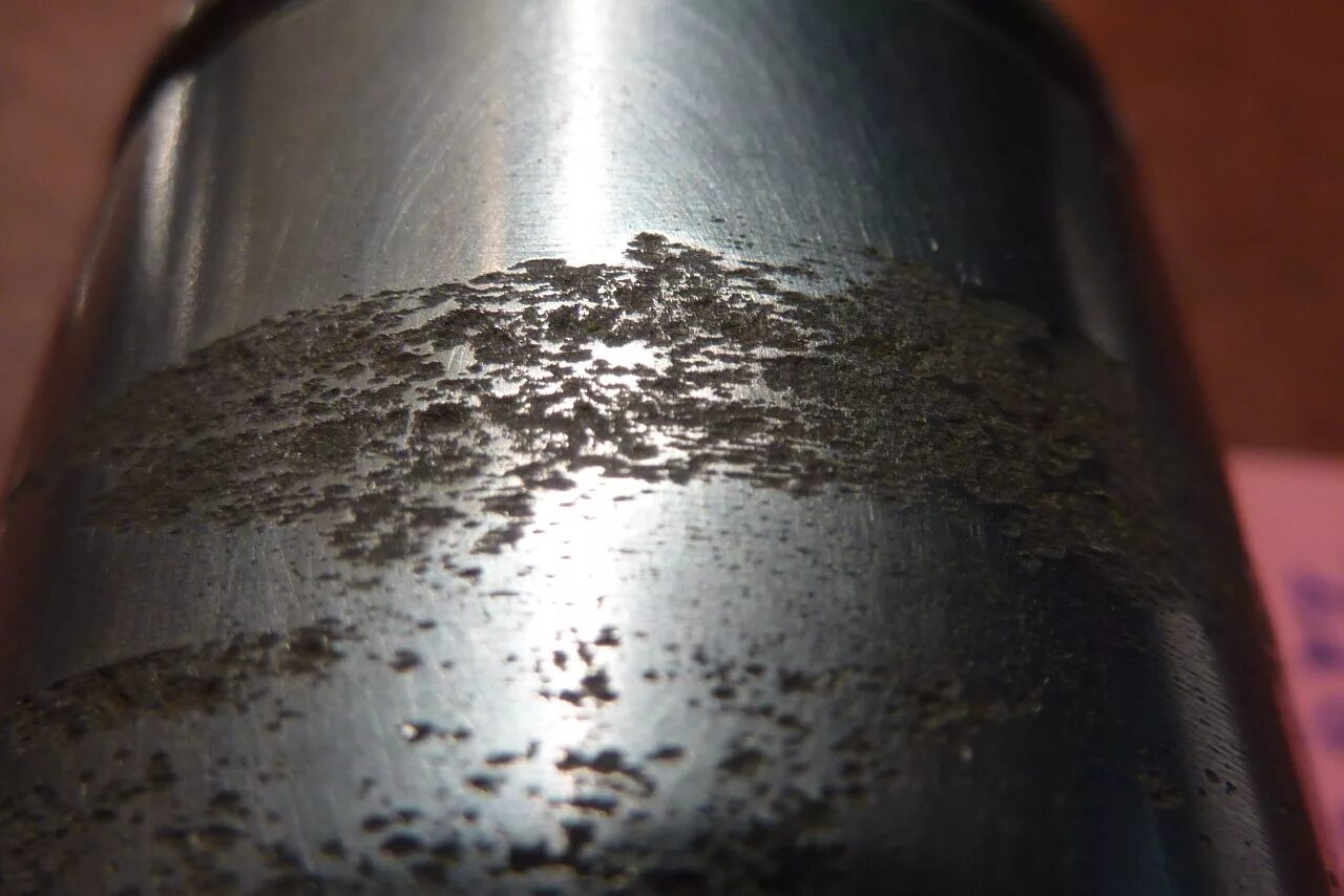 Питтинговая коррозия нержавейки. Коррозия нержавейки. Питтинговая коррозия металла. Язвенная питтинговая коррозия. Питтинговая коррозия.