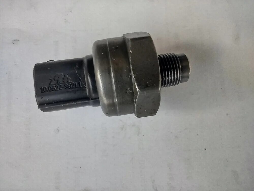 Mercedes w221 датчик давления пневмоподвески. Датчик тормозного давления мерседес мл 163. 27421. G201 датчик давления тормозов audi a6. Shacman f2000 датчик тормоза.