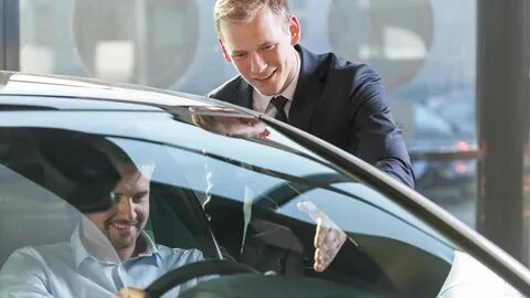 Покупать автомобиль или подождать