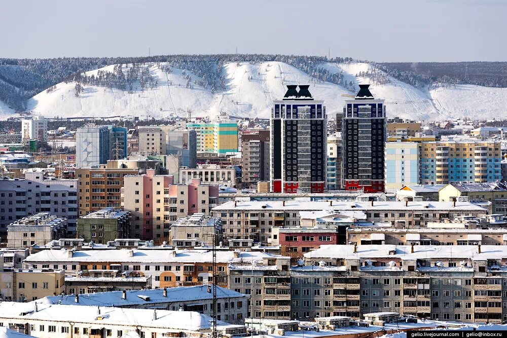 Саха якутия город якутск. Город якутск с высоты птичьего полета. современный якутск. якутск сайсары площадь. якутск центр города.