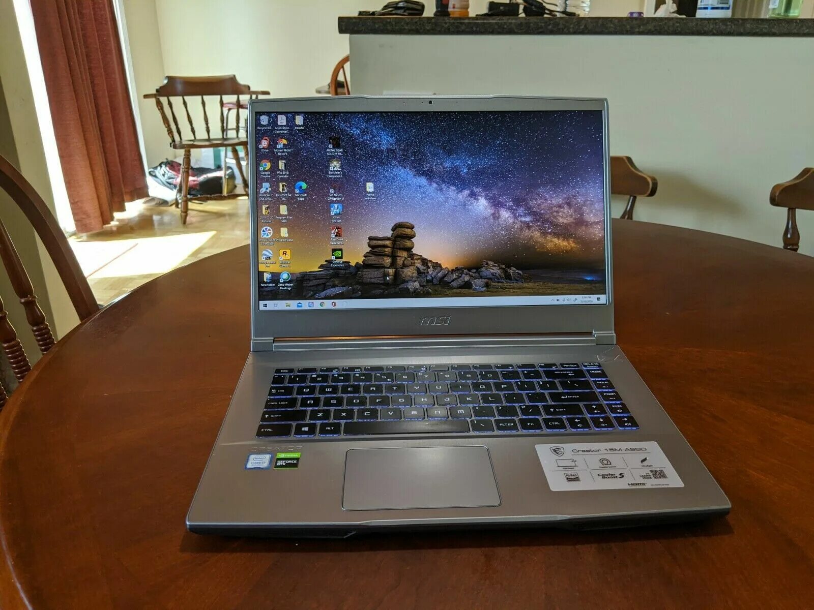 Msi creator z16. Ноутбук msi creator z16. msi creator 15m. msi m15 ноут. msi creator 15.