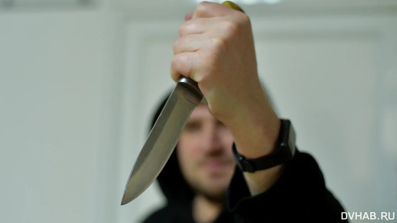 Приставил нож к горлу. Приставил нож к горлу. Приставил нож к горлу. Приставил нож к горлу. Приставил нож к горлу.