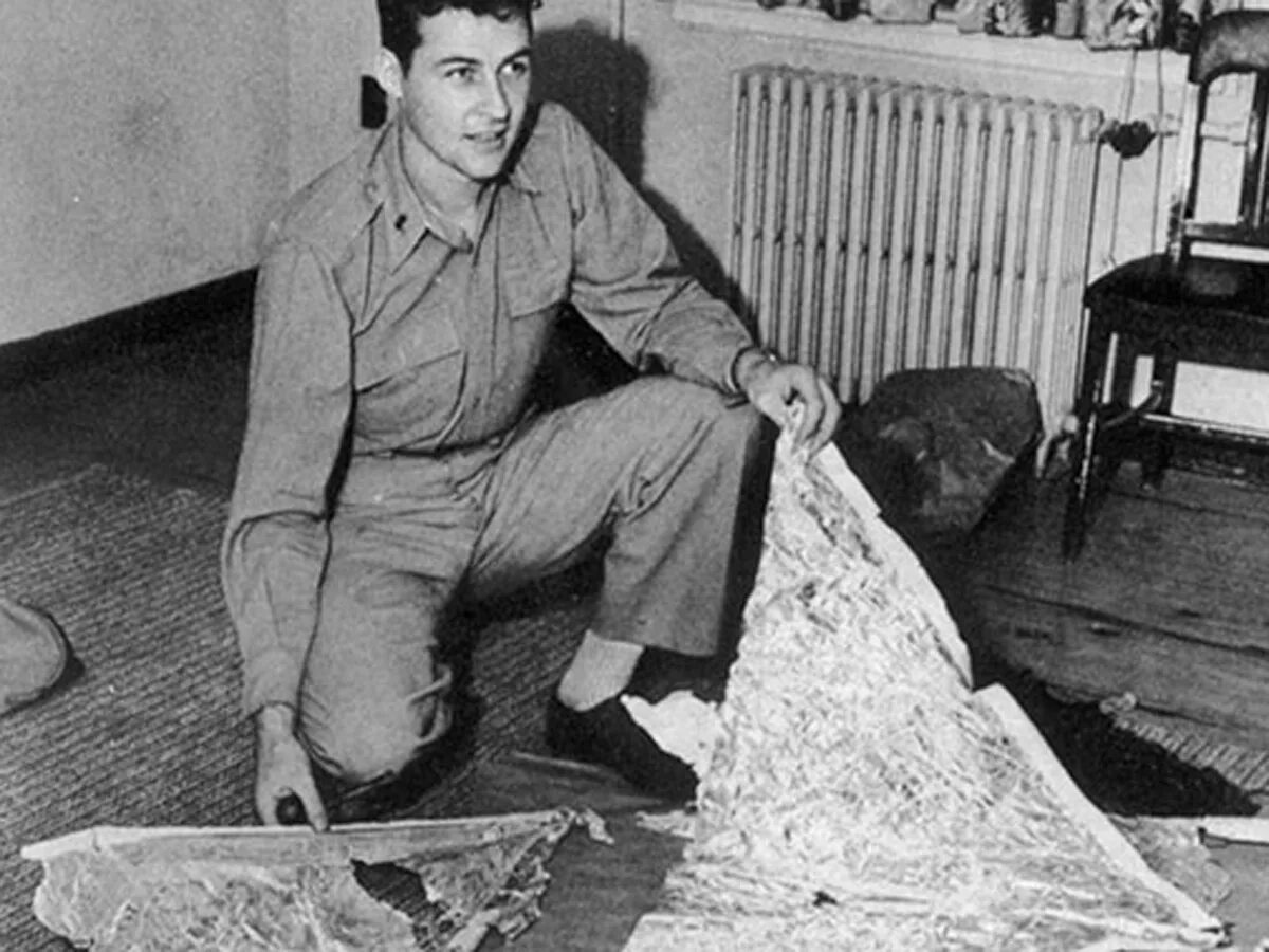 Фото инцидент. Розуэлльский инцидент 1947. розвелл нью мексико 1947. розвелл нью мексико крушение нло.