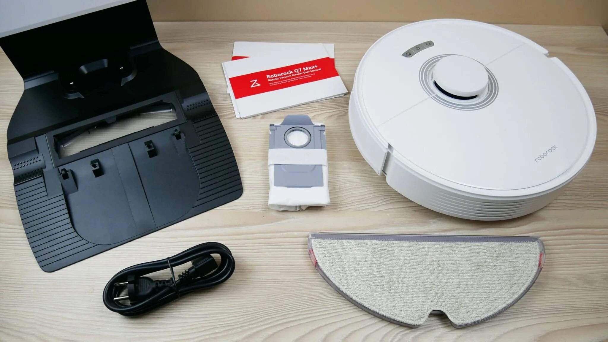 Roborock q7 max русский. Roborock q7 max. робот-пылесос roborock q7 max. roborock q7 max plus. робот пылесос roborock q7 max plus.