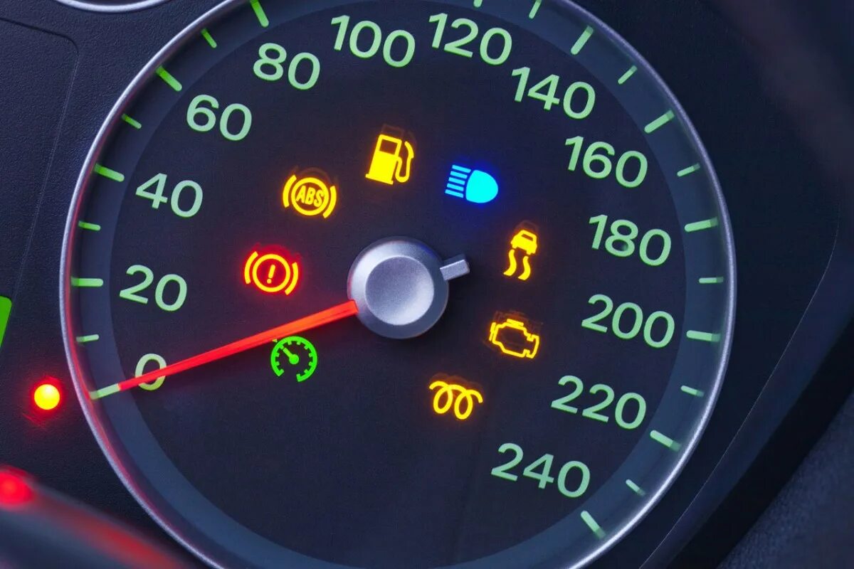 Check auto. Check engine на приборной панели. чек на панели приборов. приборная панель в машине чек. горящий чек на приборной панели.