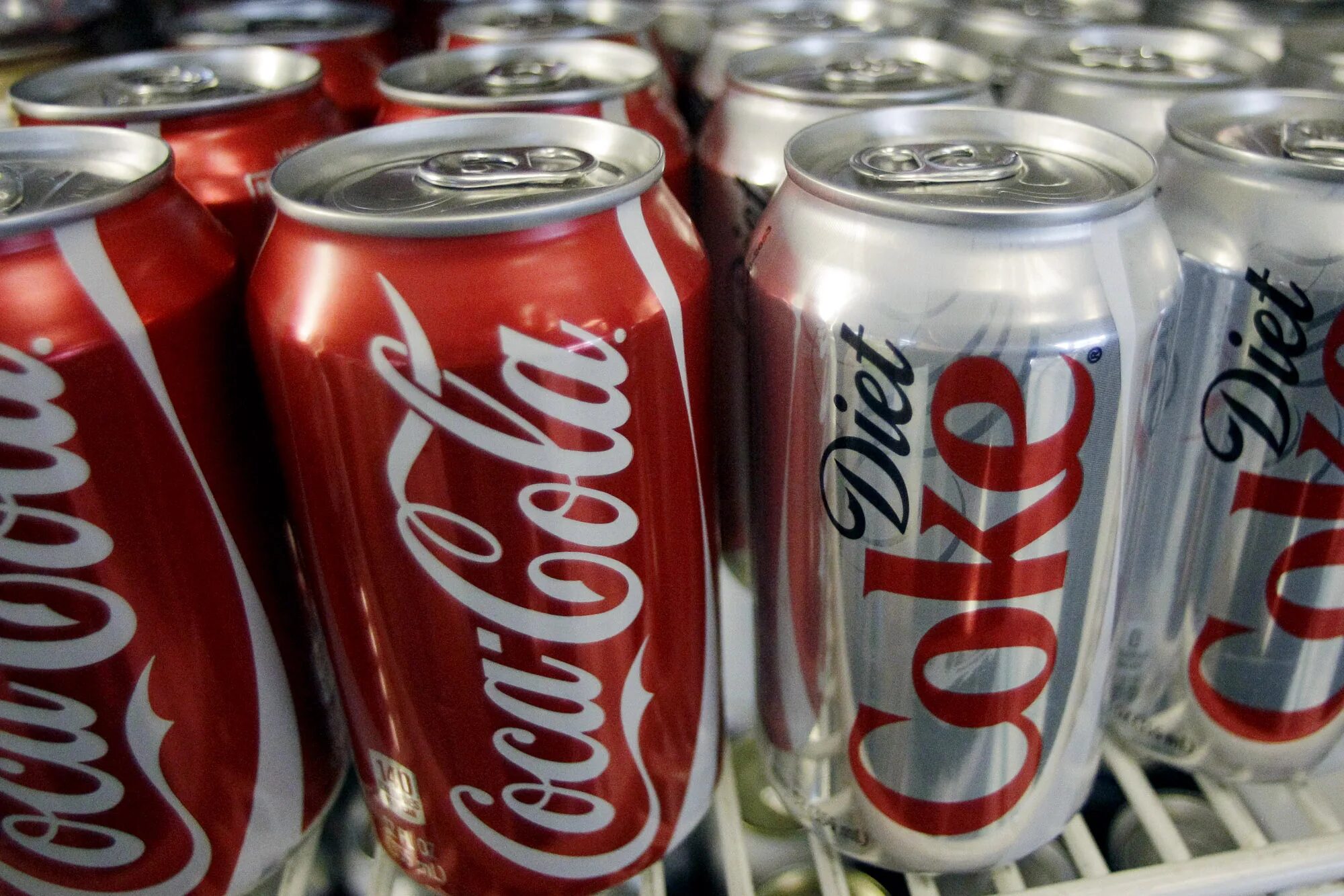 Coca cola us. Американская кока кола. диетическая кока кола. американская кола coke. coca cola производитель.