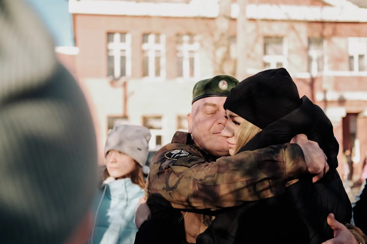 Мобилизация фото возвращения. Мобилизация Ревда фото. Вернувшимся с Украины ребята. Новости мобилизованных когда домой насовсем вернут свежие