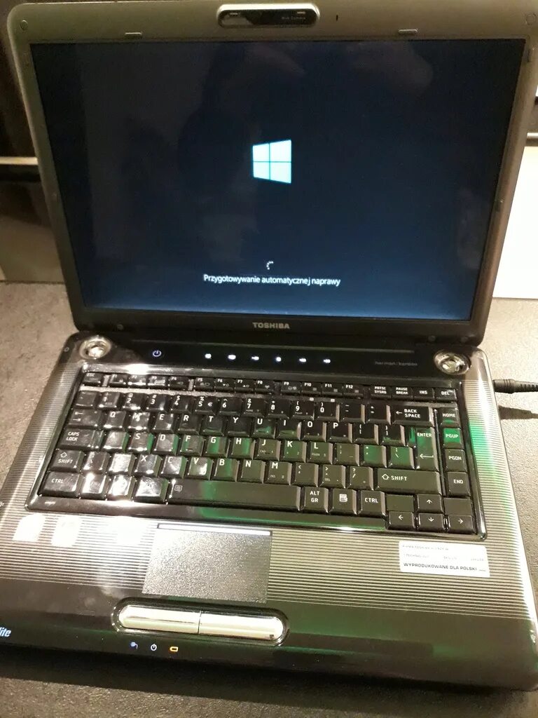 Старый ноутбук тошиба. Тошиба сателлит ноутбук сателлит. Ноутбук dell inspiron 1501. Старый ноутбук тошиба. Toshiba satellite l745.
