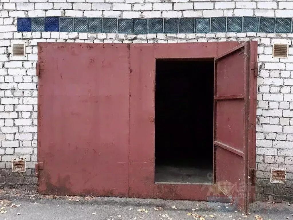 Гараж 9 января воронеж. Космос 1 гаражи воронеж. чёрный гараж в воронеже. 360 гараж воронеж проспект. купить гараж в воронеже.