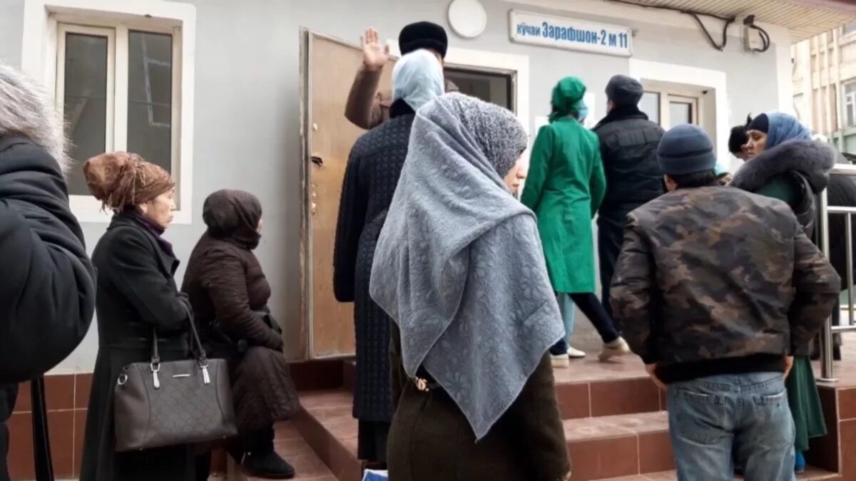 Таджики нету. Больница таджикистан. инфекционная больница в душанбе. женщина в больнице таджикистана. современные больницы таджикистана.