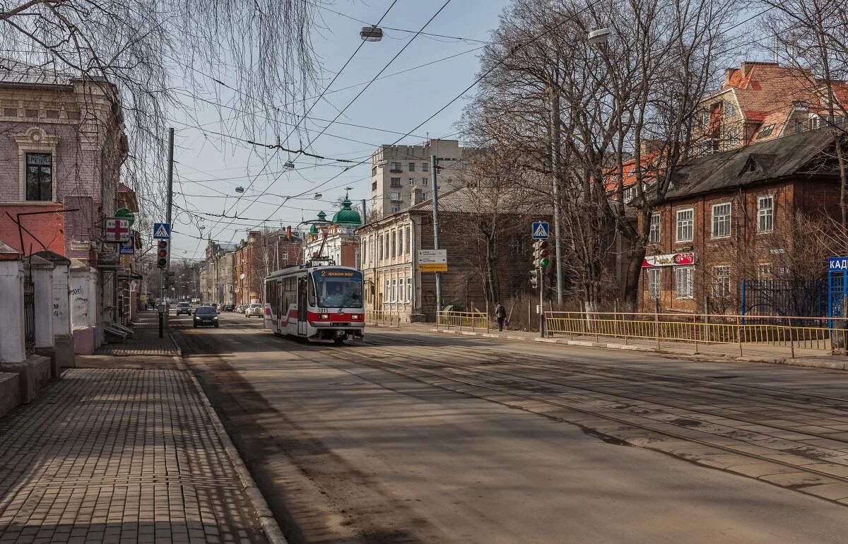 Мыс стрелка нижний новгород. П нн. Балахна нижегородская область с высоты птичьего полета. Улица студеная 10 нижний новгород. Нижний новгород кремль волга и ока.