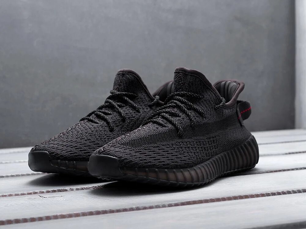 Yeezy 360. Adidas yeezy 350 черные мужские. Мужские кроссовки adidas yeezy boost 350. Адидас изи буст мужские. Adidas yeezy boost 350 v2 black.
