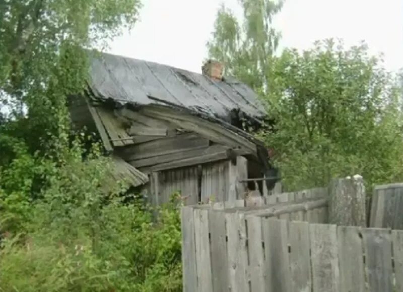 Жилищные новгородской области. Деревня Прилуки Новгородской области. Д Прилуки Новгородский район. Дом в деревне Прилуки Новгородской области Новгородского. Деревня Прилуки Новгородской области на карте.