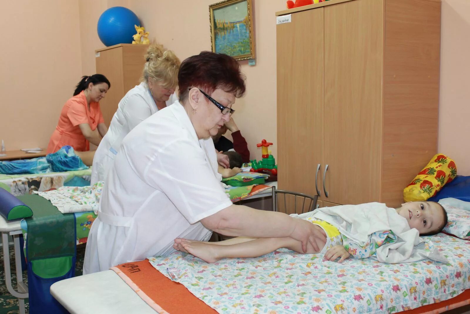 Кировский дом интернат для инвалидов престарелых и инвалидов. Республиканский дом-интернат для престарелых. Республиканский дом инвалидов. Республиканский дом инвалидов. Посольский дом-интернат для престарелых и инвалидов бурятия.