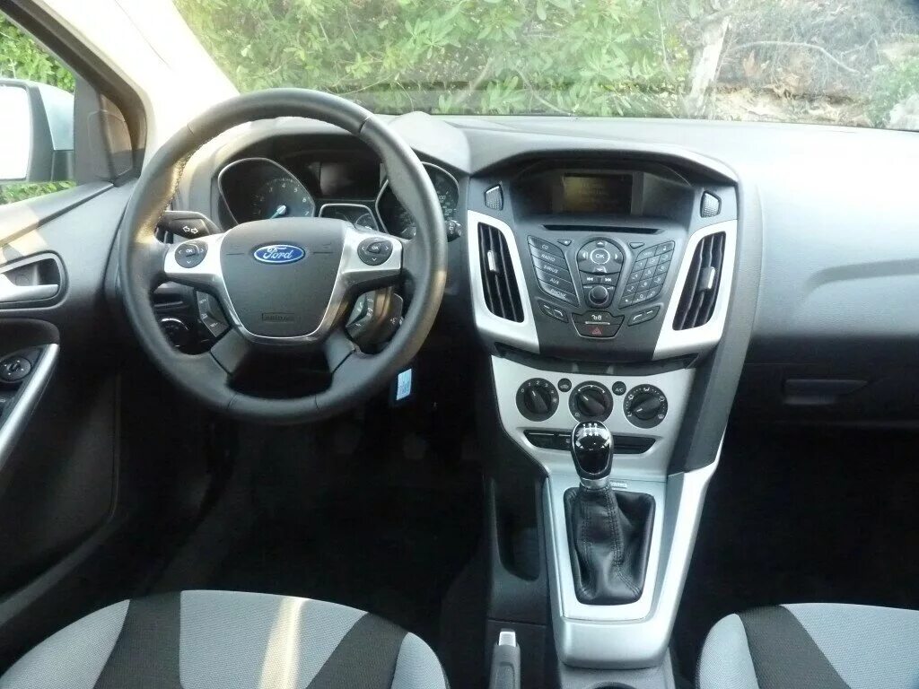 Рамка фокус 3. Ford intro rfo-n26. переходная рамка форд фокус 3. рамка форд фокус 3. форд фокус 3 хэтчбек серебристый салон.
