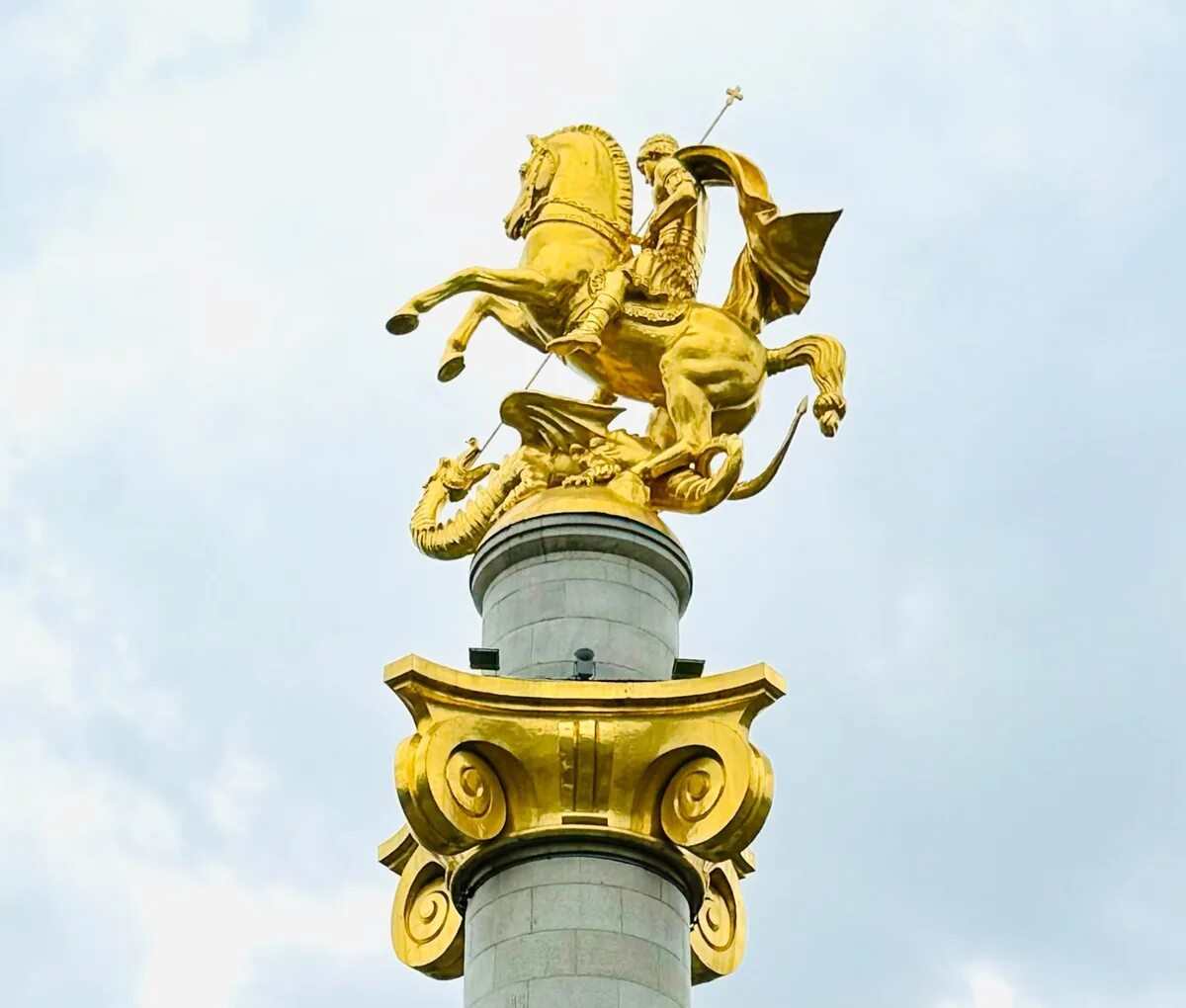 Памятник александру невскому в частоозерье. Памятник георгию победоносцу в тбилиси. Центр победоносец. Центр победоносец. Центр победоносец.