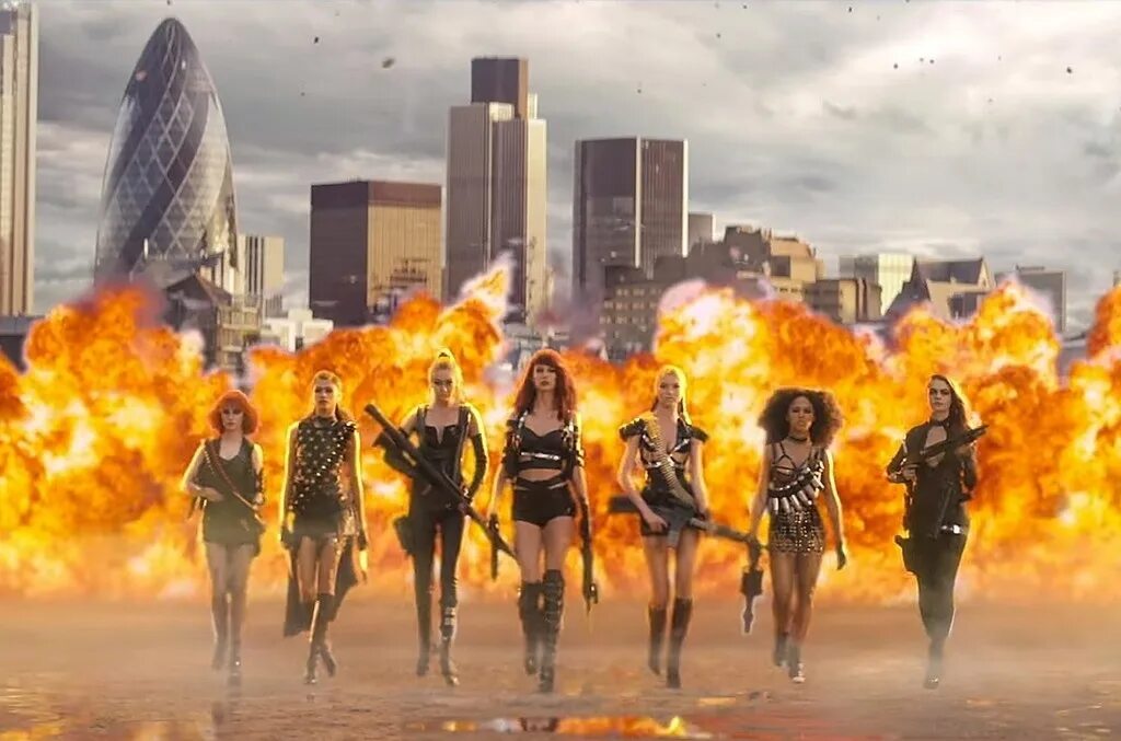 Зендая Bad Blood. Тейлор Свифт бэд Блуд. Зендая в клипе Тейлор Свифт. Taylor Swift Bad Blood ft. Kendrick Lamar. Тейлор свифт bad