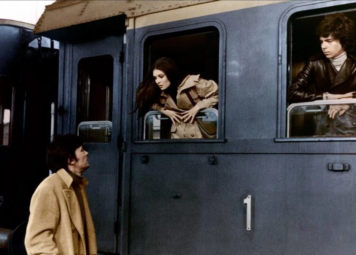 Первая ночь покоя 1972. Первая ночь покоя фильм 1972. ален делон первая ночь покоя. первая ночь покоя (1972, валерио дзурлини). первая ночь покоя фильм соня петровна.