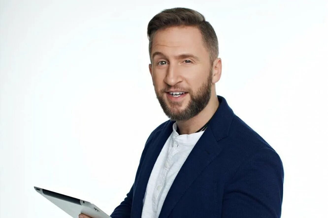 Оскар кучера. Оскар кучера ведущий. Евгений боголюбов. Оскар кучера фото. Оскар кучера 2022.