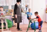 Дети инвалиды доу программа. Детский сад для детей с ограниченными возможностями. дети с ограниченными возможностями в садике. инклюзивный детский сад. дети инвалиды в детском саду.