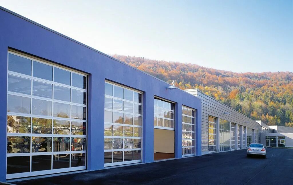 Остекление промышленных зданий. Рейнарс стеклянные фасады. Противопожарные стеклопакеты ei60. Промышленные здания. Алюминиевые конструкции в чехове.