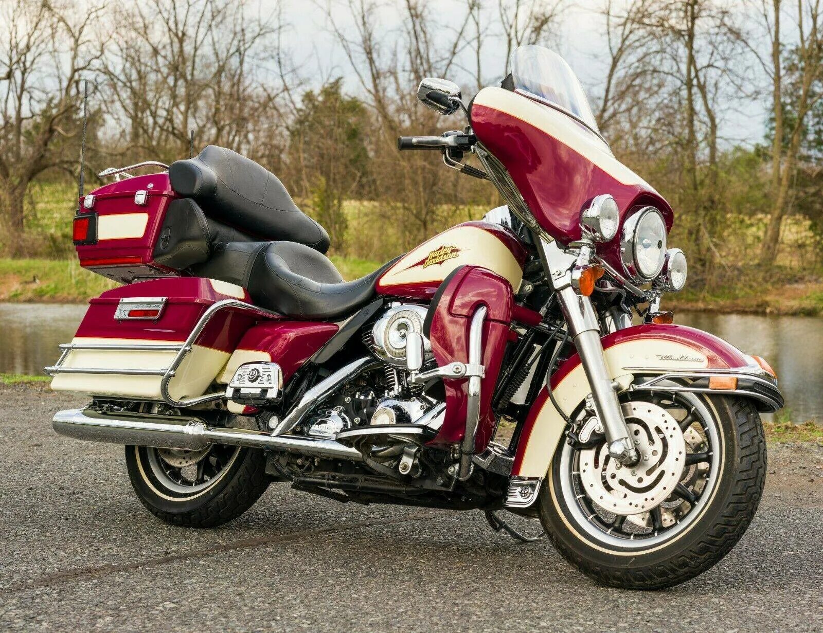 Топливный фильтр harley electra glide ultra classic. Harley-davidson ultra classic electra glide 2013. Харлей дэвидсон electra glide. Harley ultra classic. Harley davidson electra glide.