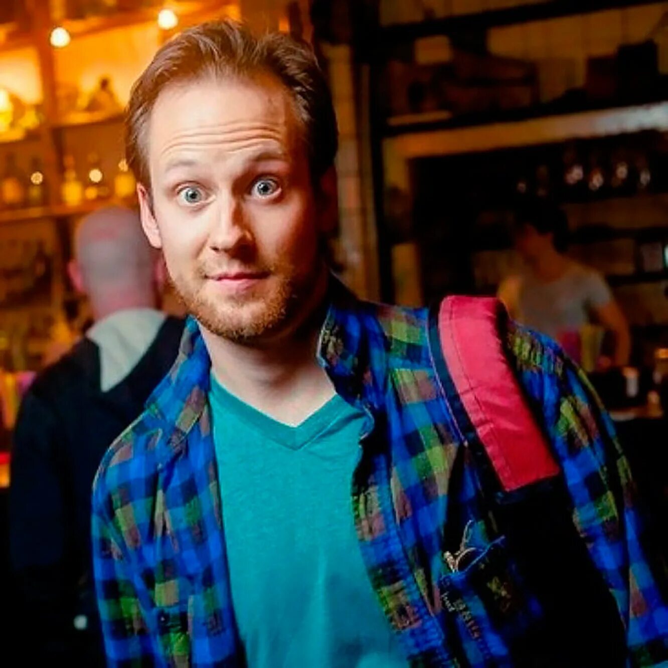 Фил ричардс интерны. Один байрон рост. Один байрон интерны. Один байрон гоголь центре. Один байрон карамора.