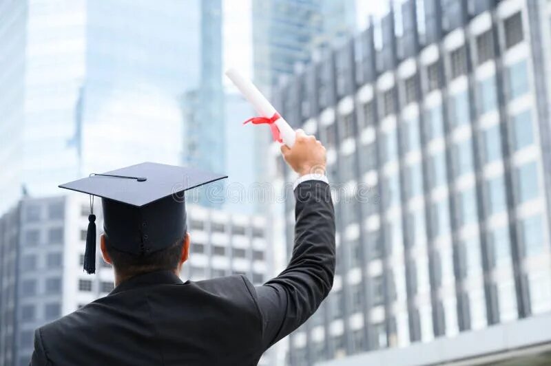 I will graduate. Male graduates standing. Корейские студенты. Счастливые выпускники. I will graduate.