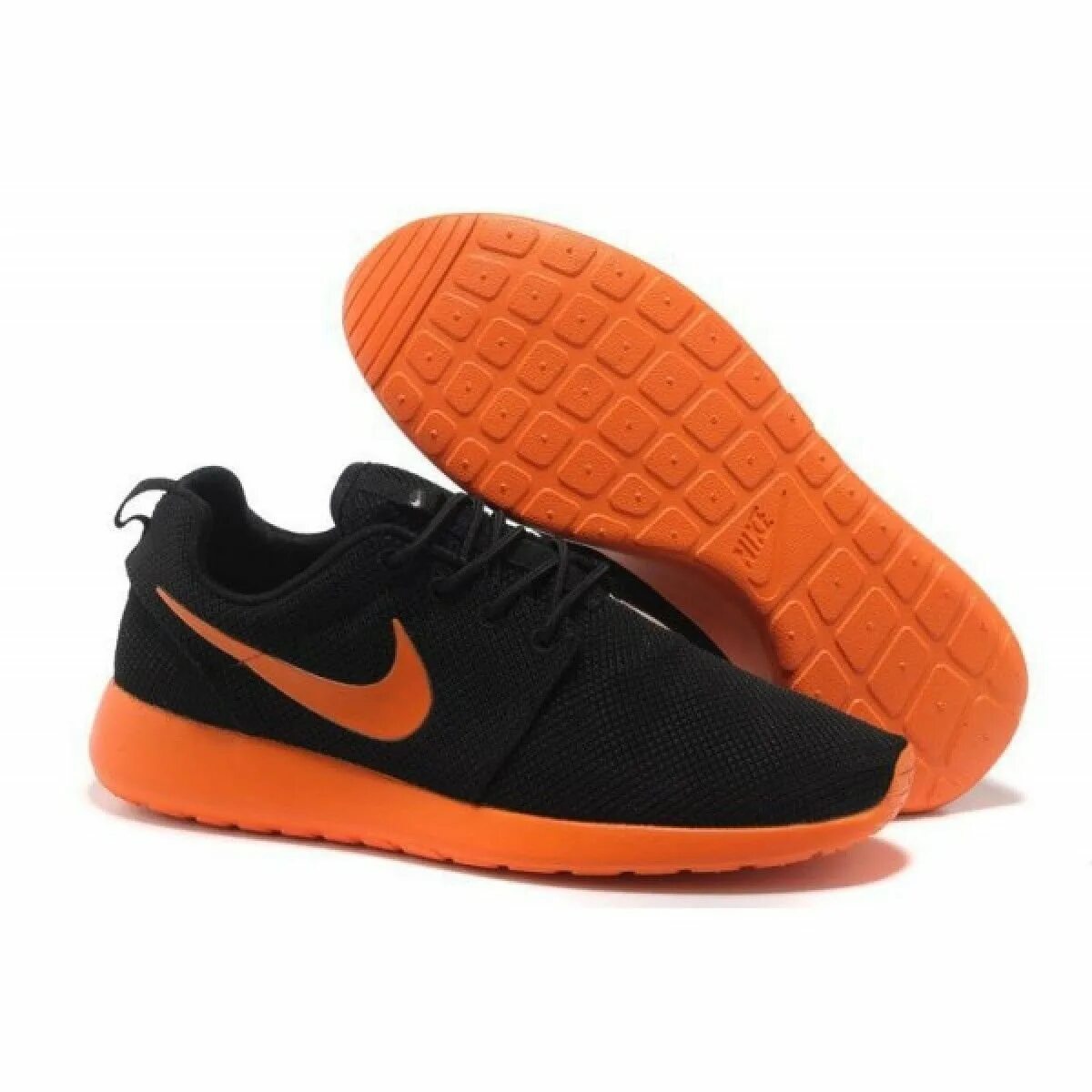 Nike Roshe Run чёрные с оранжевой подошвой. Кроссовки Nike оранжевые с черным 2014 женские. Кроссовки найк черно оранжевые мужские. Кроссовки найк черно оранжевые.