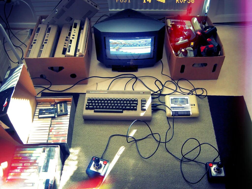 Start 64. Commodore 64. Commodore 64 games System. IBM Shoebox. Клуб любителей микрокомпьютеров.