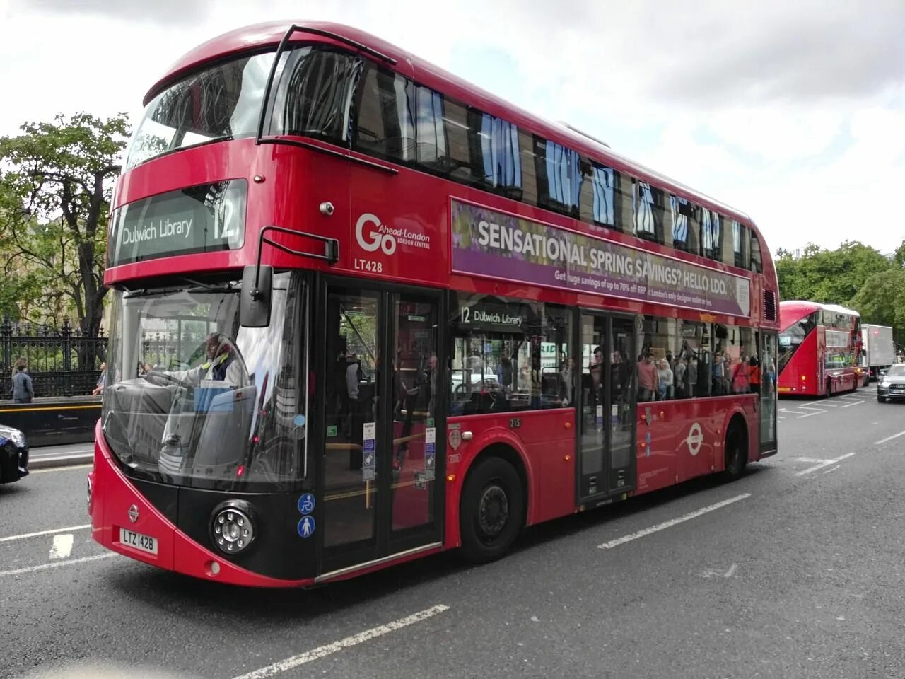 Дабл Деккер в Лондоне. Red Double Decker Bus London. London Double Decker Bus. Красный двухэтажный автобус в Лондоне.