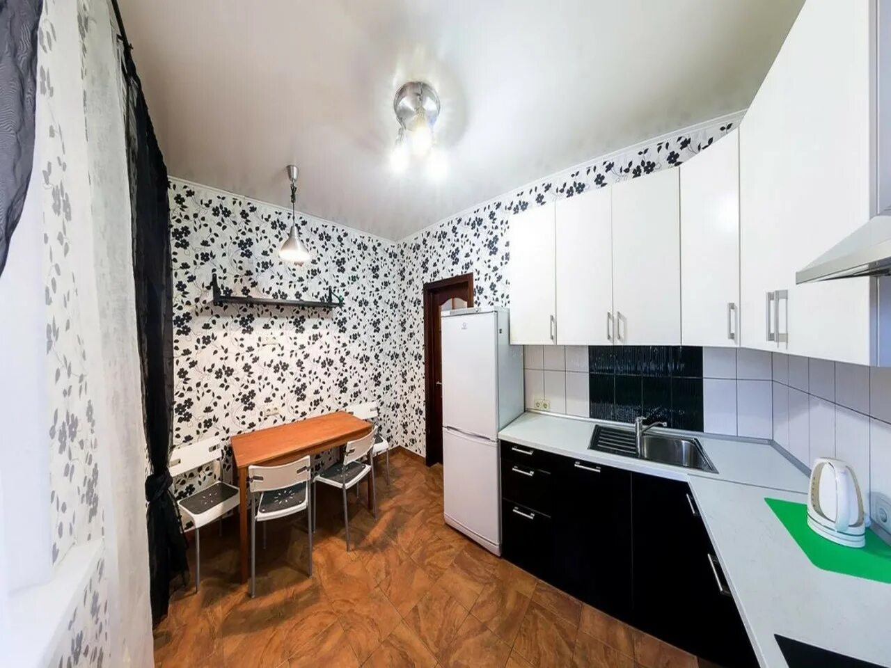 однокомнатные квартиры артемовский. однокомнатные квартиры артемовский. фото квартир на артемовской 42. квартира в артемовске. однокомнатные квартиры артемовский.