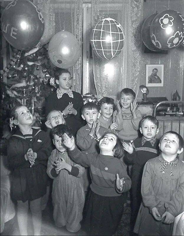 Советское детство новый год. Советское новогоднее фото. 1970 год. Советское новогоднее фото. Советское детство новый год.