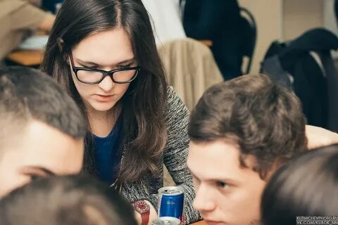 Студентка зарабатывает