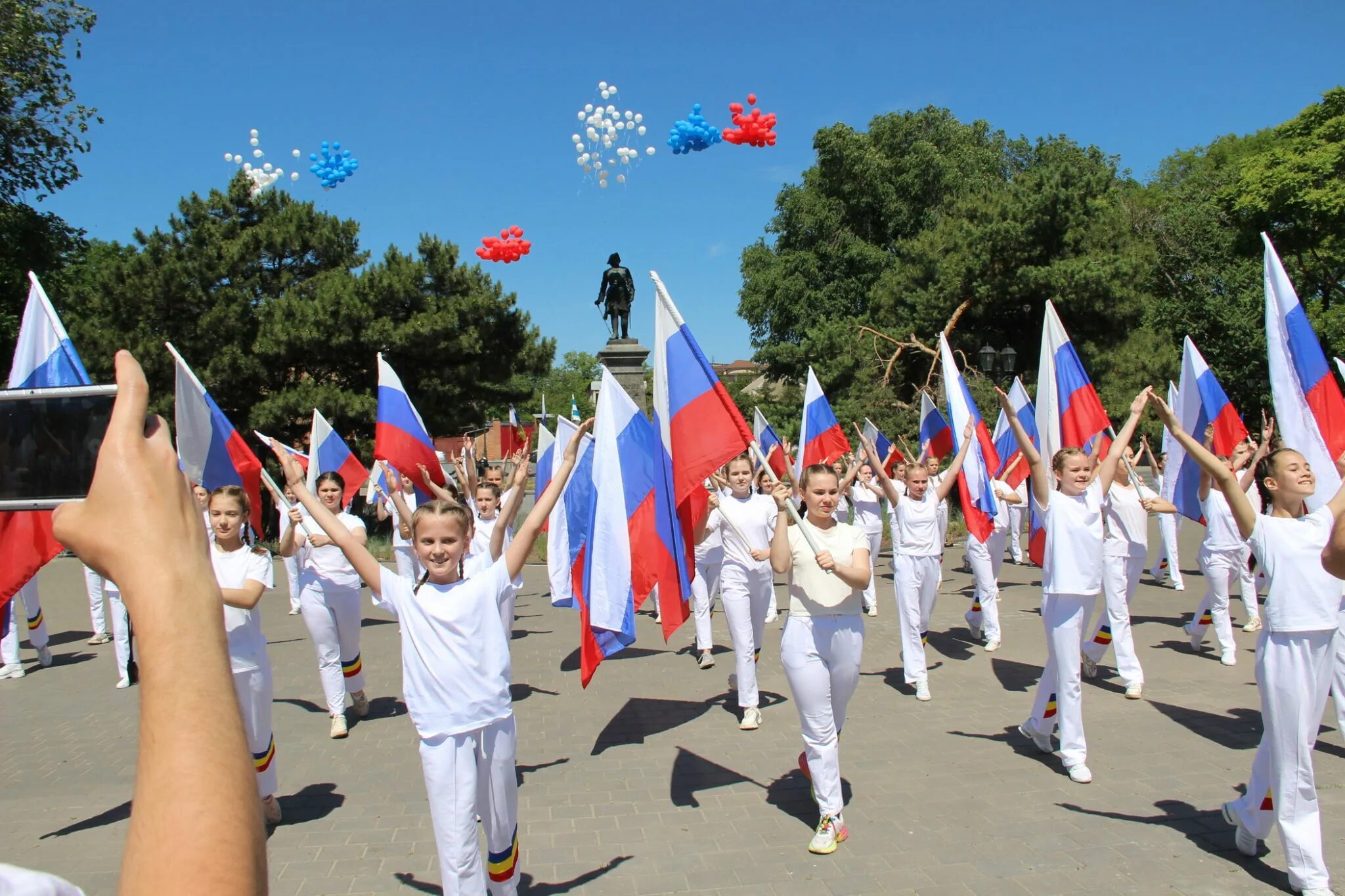 памятный знак «троицкая крепость на таган-роге». елка в парке горького 2022 таганрог. троицкая крепость таганрог. открытие памятника в таганроге 2022. таганрог памятник жертвам радиационных катастроф.
