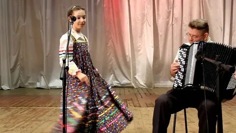 Песню во поле орешина